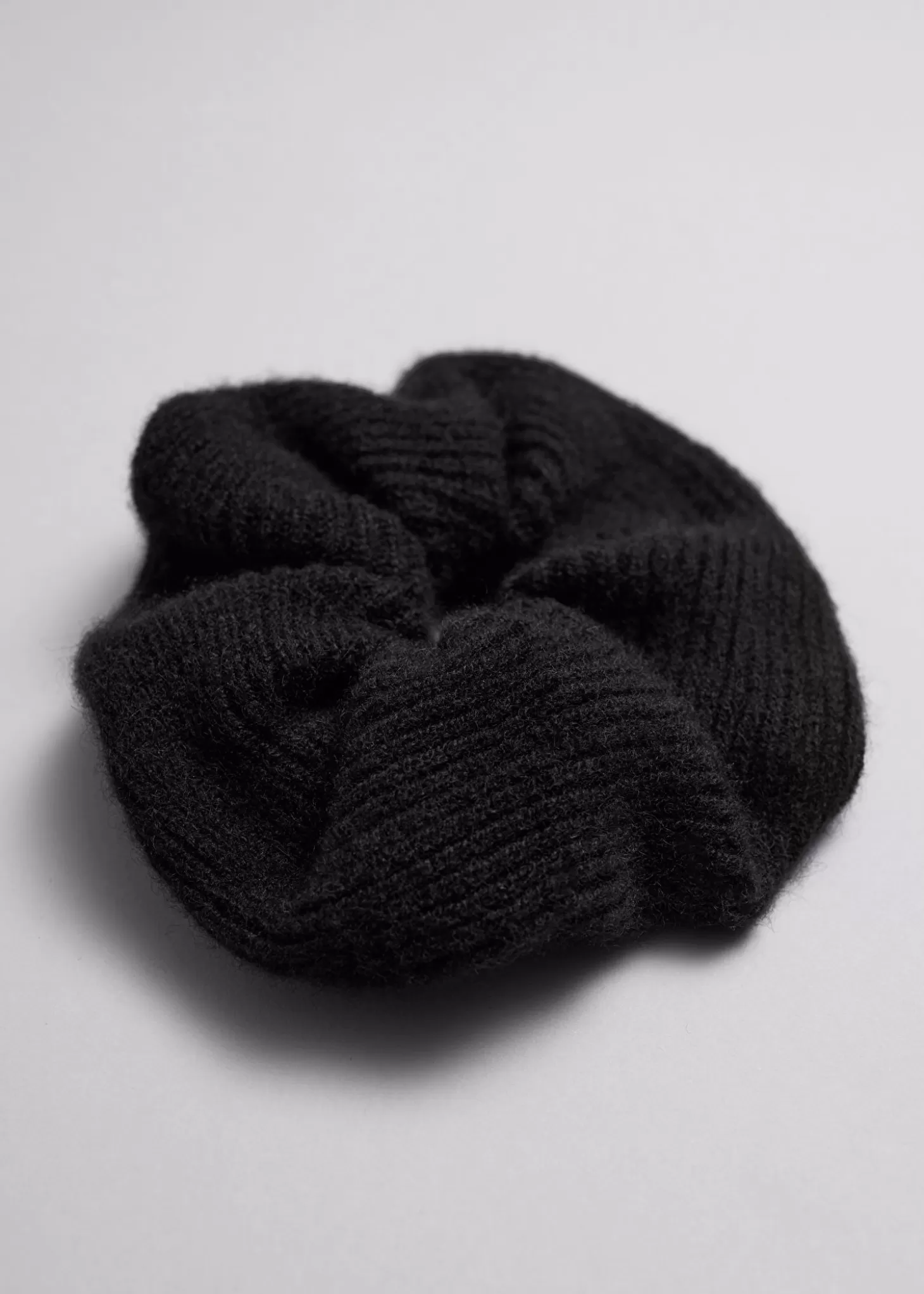 Hårtilbehør*& Other Stories Cashmere Scrunchie Svart