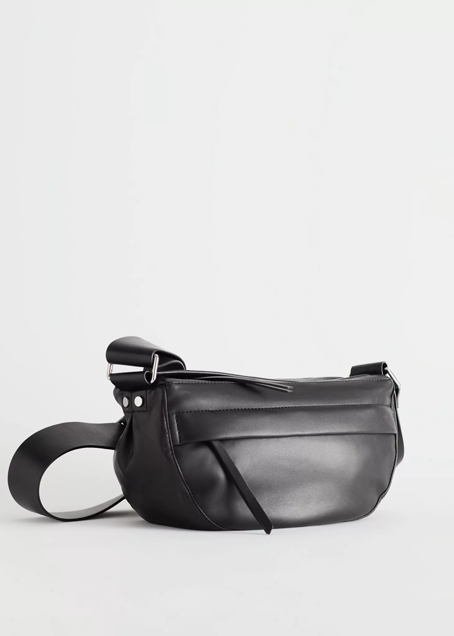 Vesker*& Other Stories Crossbody-Veske I Mykt Skinn Svart