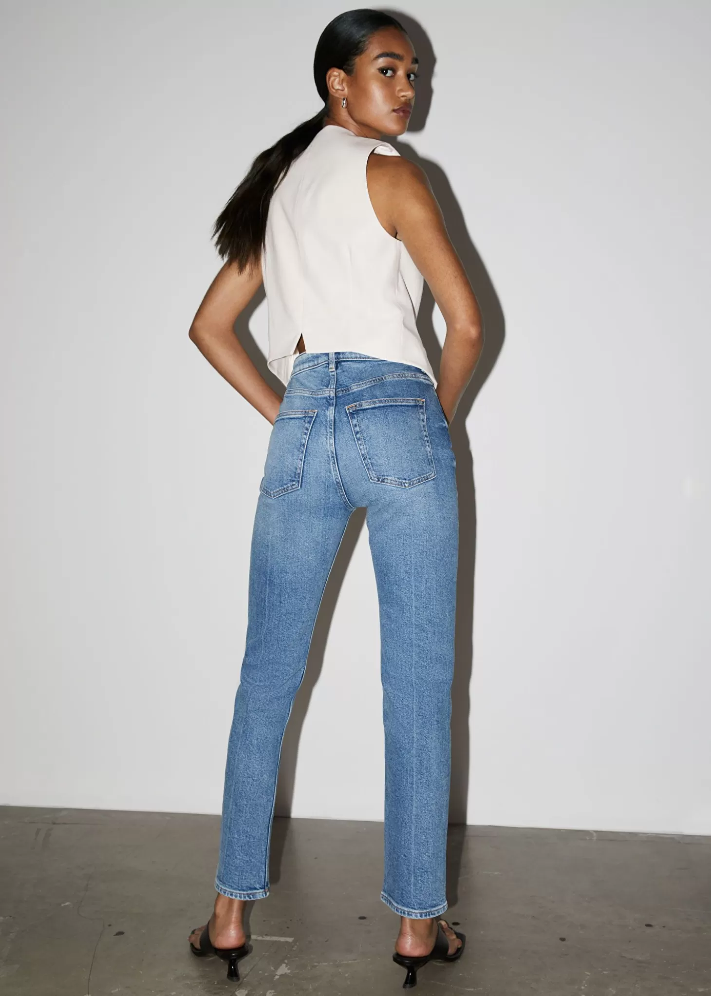 Jeans*& Other Stories Jeans Med Smal Snitt Bright Blue Wash