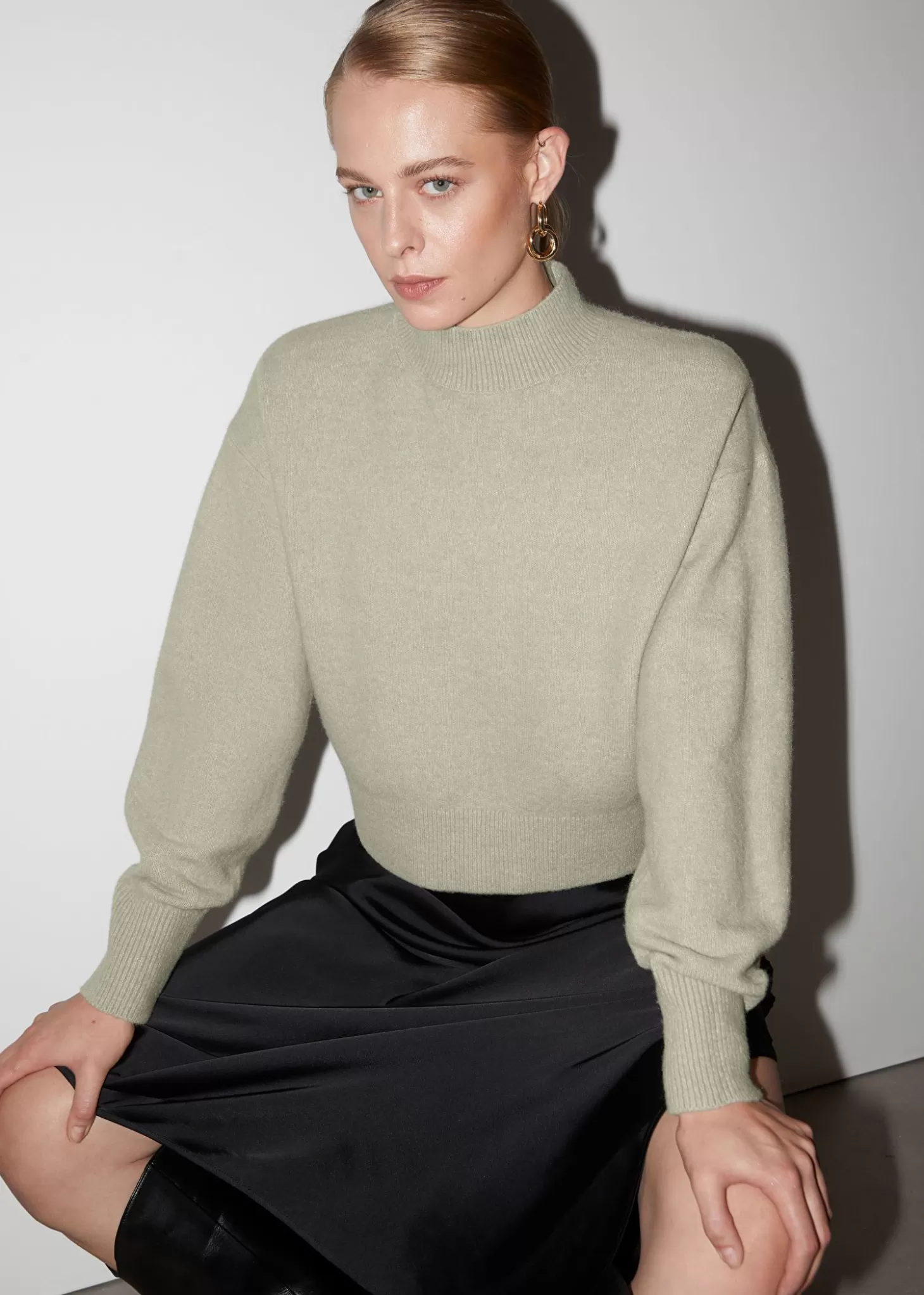 Strikkevarer*& Other Stories Mock-Neck Genser Lys Khaki