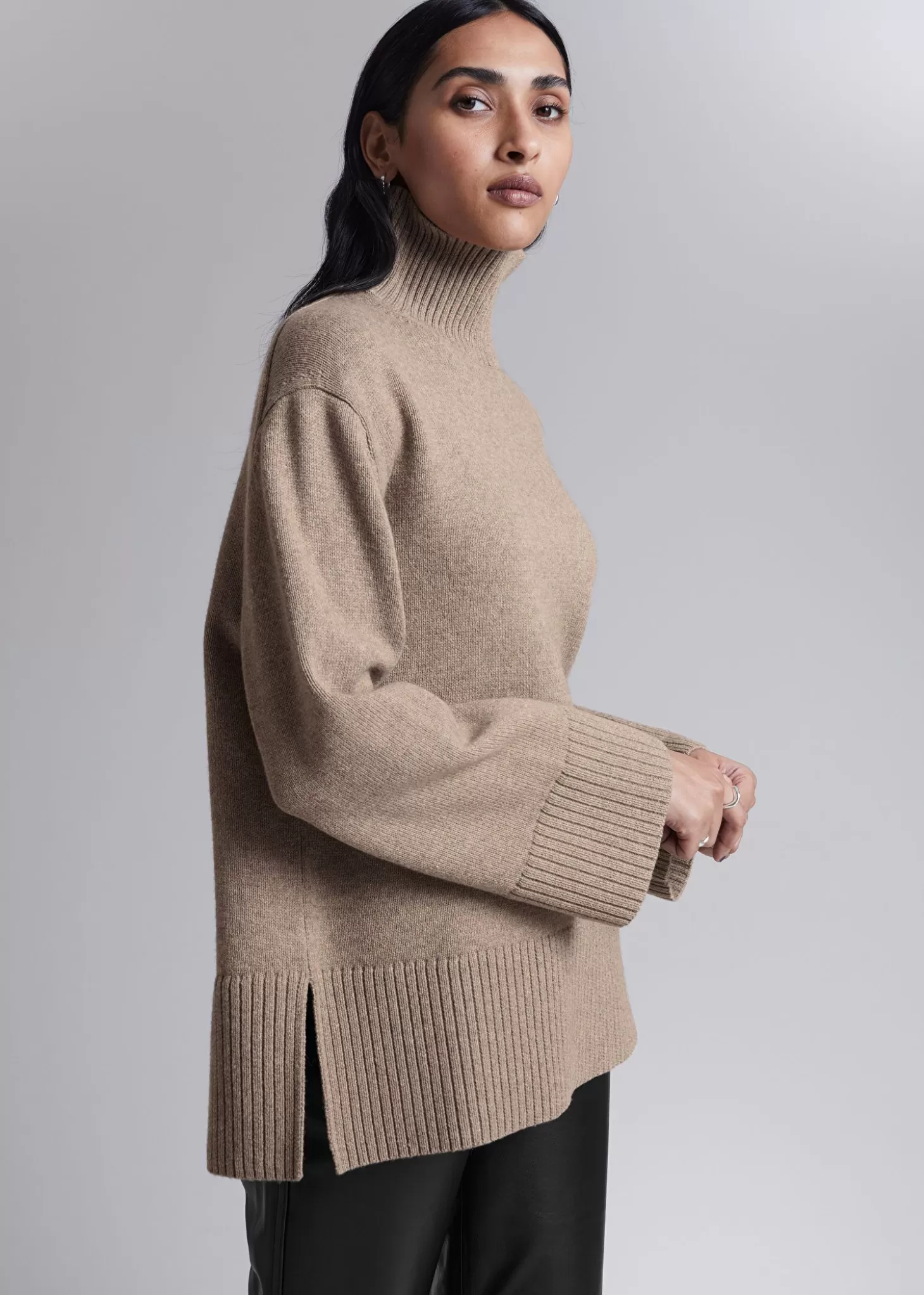 Strikkevarer*& Other Stories Oversized Turtleneck Merino Genser Muldvarp